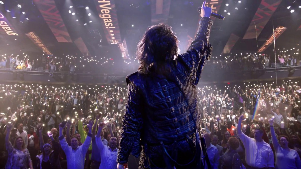 “Criss Angel: Mindfreak” shows in Las Vegas