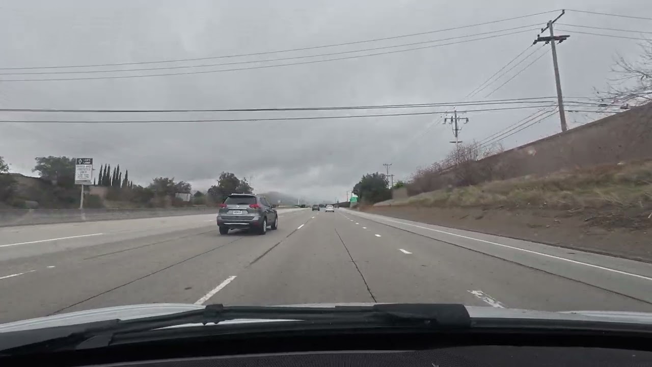 Мы выезжаем на секретную миссию. Тесла, Грок, Рождество - все в одном сюжете.