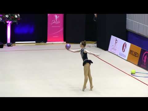 Medetbayeva Stephania.ball.junior.CAN - Slonny Cup 2017