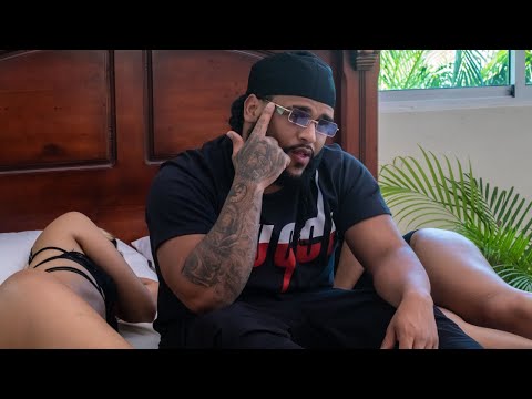 Kiubbah Malon - La Yeezy (Video Oficial)