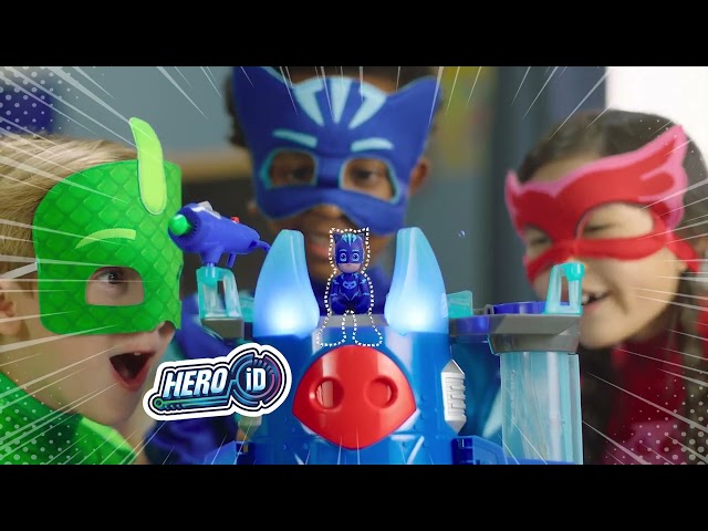Vídeo relacionado con Hasbro- Vehículo Luminoso PJ Masks Mod sdos, Incluye Figura articulada 7,5cm Juguetes, Multicolor (F21375X1)