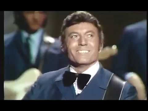 Blue Suede Shoes - Carl Perkins (Live at Johnny Cash Show)