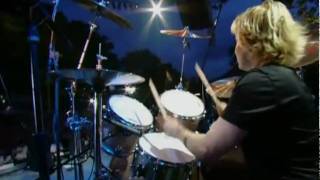 Go-Go's - Skidmarks On My Heart (Live in Central Park '01)