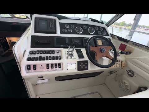 Sea Ray 400 Express Cruiser video