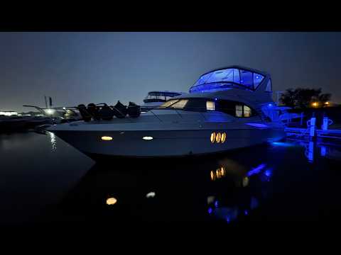 2009 Silverton 52 Ovation Knotty Dogs Video