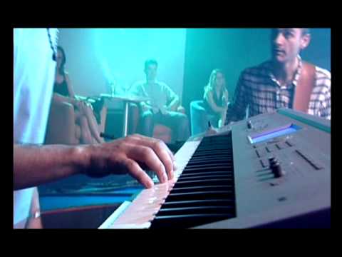 The Bastardz - The Bastardz Go Jazzy Live - Luda zbog tebe.wmv