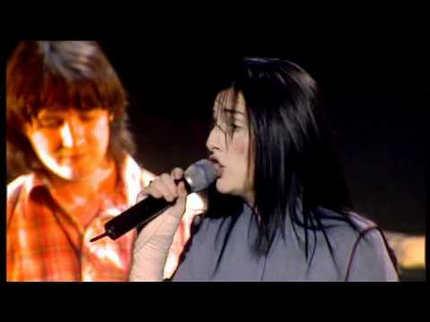 Texas - Live Paris - 01 - Intro-In Demand (HQ).mp4