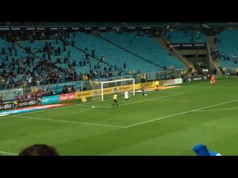 Defesa de pênalti de Marcelo Grohe (Grêmio 0(4) x (3)1 Atlético-PR) Copa do Brasil 2016