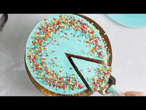 You've Been Cutting Cake Wrong Your Entire Life