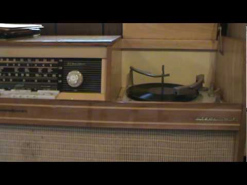 "Don't Say Goodbye" (Phil Ohman, piano; Harry Reser, banjo; Frank Crumit, vocal) (1922)