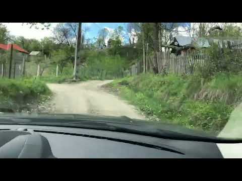 Cum se urca pe drumul spre Crucea Domnitorului Melicesti din comuna Telega