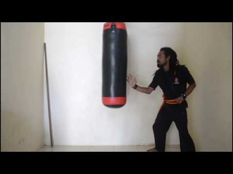 viral-orang-sakti-dari-semarang-tenaga-dalam-macam-apa-ini-samsak-terpental-tanpa-disentuh