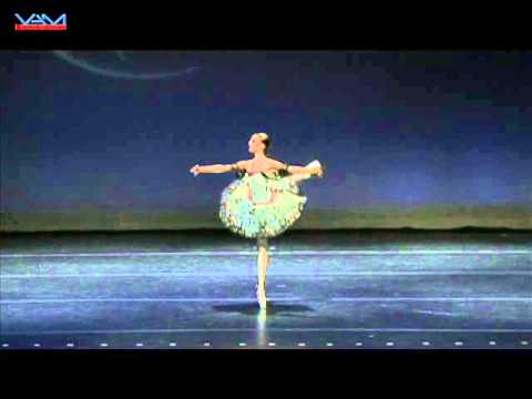 download lagu mp3 mp4 Claire Davison, download lagu Claire Davison gratis, unduh video klip Claire Davison