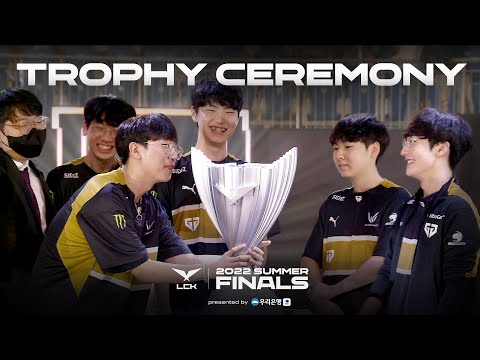2022 LCK Summer Finals Interview & Trophy Ceremony