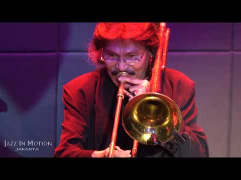 Like Father Like Son – Equinox @ MBJ 21/10/2015 [HD]