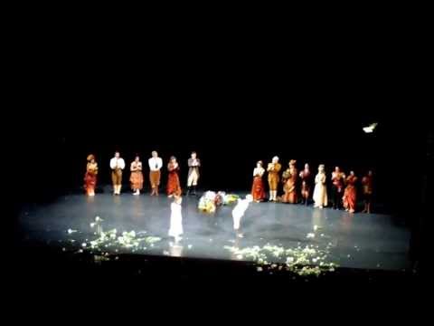 Final Mayerling - Alina and Johan - Flower throw