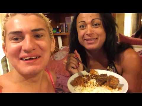 Diário da Romagaga - Comendo a Janta feita pela Gio Waikypedia Em Paris