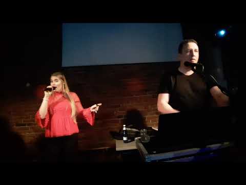 Topeltmäng - Mis ootab ees