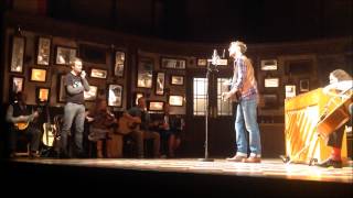 Arthur Darvill chante 'When Your Mind's Made Up'