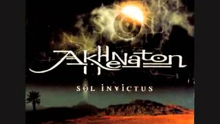 Akhenaton  Entrer dans la légende