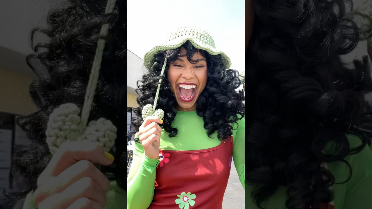 Get up! It’s the Dominique-end! 💓🙋🏾‍♀️