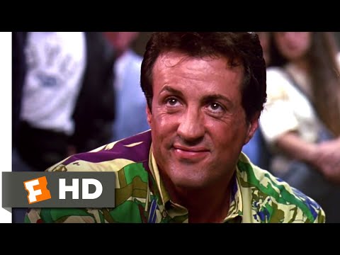 Stop! Or My Mom Will Shoot (1992) - That Man Is a Criminal! Scene (10/10) | Movieclips