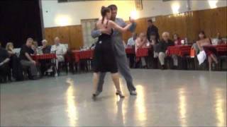 LORENA ERMOCIDA Y FABIAN PERALTA bailando el tango EL MARNE en la milonga LA BALDOSA