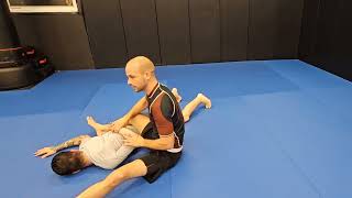 Full Guard-Armbar to Omoplata
