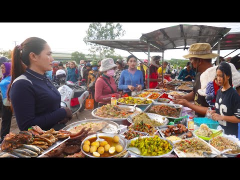 Cheap Breakfst & Chhbar Ampov Market - A day in the life of Cambodian street food vendor