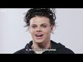 YUNGBLUD se entrevista a si mismo | sub. español. YUNGBLUD se entrevista a si mismo | sub. español.