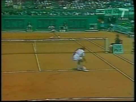 Steffi Graf vs M. Navratilova - French Open Final 1987 2/13