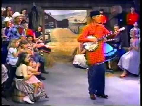 David Akeman aka String Bean  - Hillbilly Music Goin Round.flv