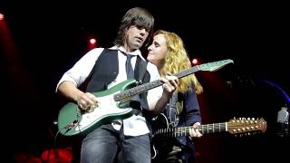 Guitar Fun # 1 with Melissa Etheridge and Peter Thorn - Toronto, 11 Mar 11