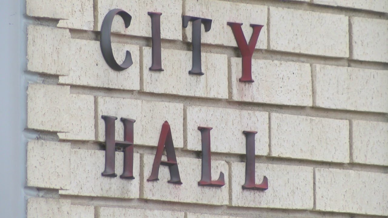 Pine Bluff mayor vetoes Urban Renewal resolution, citing financial risk and transparency concerns