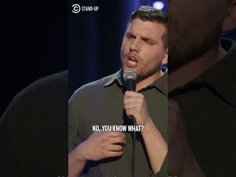 “I always knew my dad was involved in some illegal sh*t…” 🎤: Chris Distefano #shorts