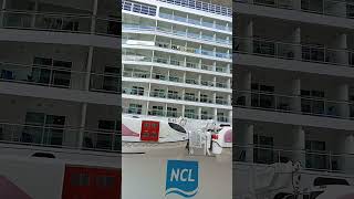 NORWEGIAN EPIC BEAUTIFUL CRUISESHIP 😲 #cruiseship #yt #ytshorts #ytviral #travel  #norwegiancruises
