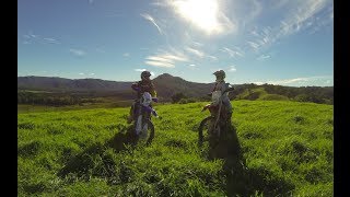 preview picture of video 'Wr450f 2013 and Crf250x 2008 Farm Ride'