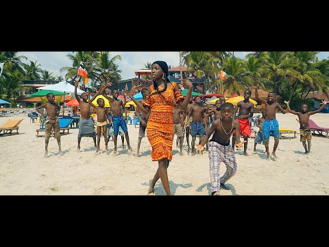 Mami La Star ft. Ramba Junior - C'est doux (Official Music Video)