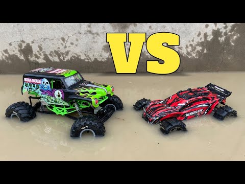 Axial SMT10 Grave Digger vs Traxxas Rustler 4x4 | Remote Control Car | RC Cars