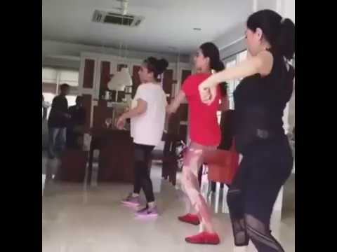 Dancing hot teman istri rafi ahmad