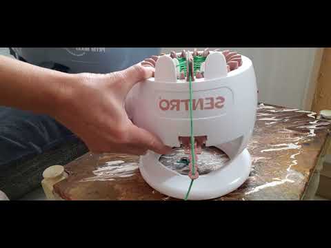 stricken mit der Strickmaschine