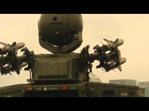 HMS Ocean and surface-to-air missile launchers in London |HD|