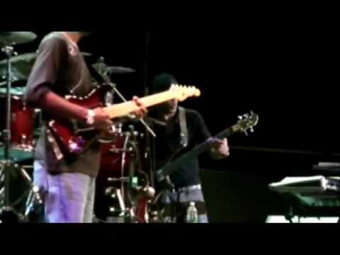 James Ross @ Angie Stone - "Band Solos " Live On The Levee" - (St. Louis)