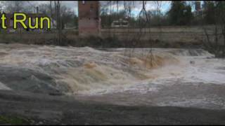 preview picture of video 'Lawsons Fork Creek at Flood, 1/7/09'