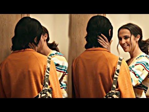 Mira & Regina | kiss