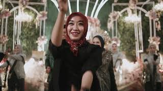 Download lagu FLASHMOB WEDDING WAHYU & MELATI BY SANGGAR HANNY #flashmob #apt mp3