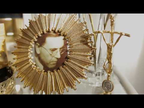 Faith Like Stained Glass #FaithCounts