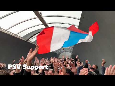 Alles geven! 💪🏻🔴⚪️ Sfeer voor Ajax-PSV in de treintunnel in het Philips Stadion