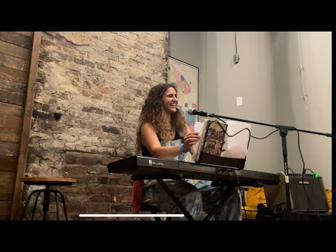 Hannah Wolfe Original Music Acoustic Performance