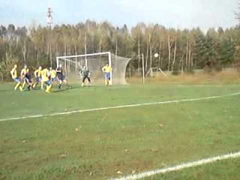 Atut Podborze - Łączki Brzeskie - Atut Podborze: bramka na 0-1 W.Kuroś